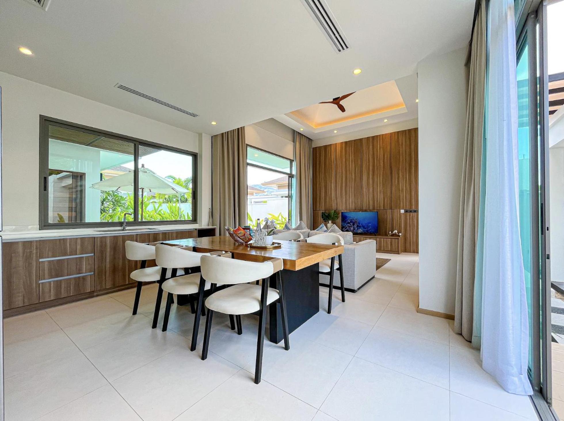 Shambhala Grand Pool Villas X Monthstayz Thailand Phuket Esterno foto